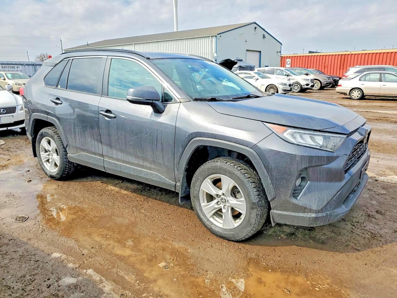 2021 TOYOTA RAV4 XLE — снимка 4