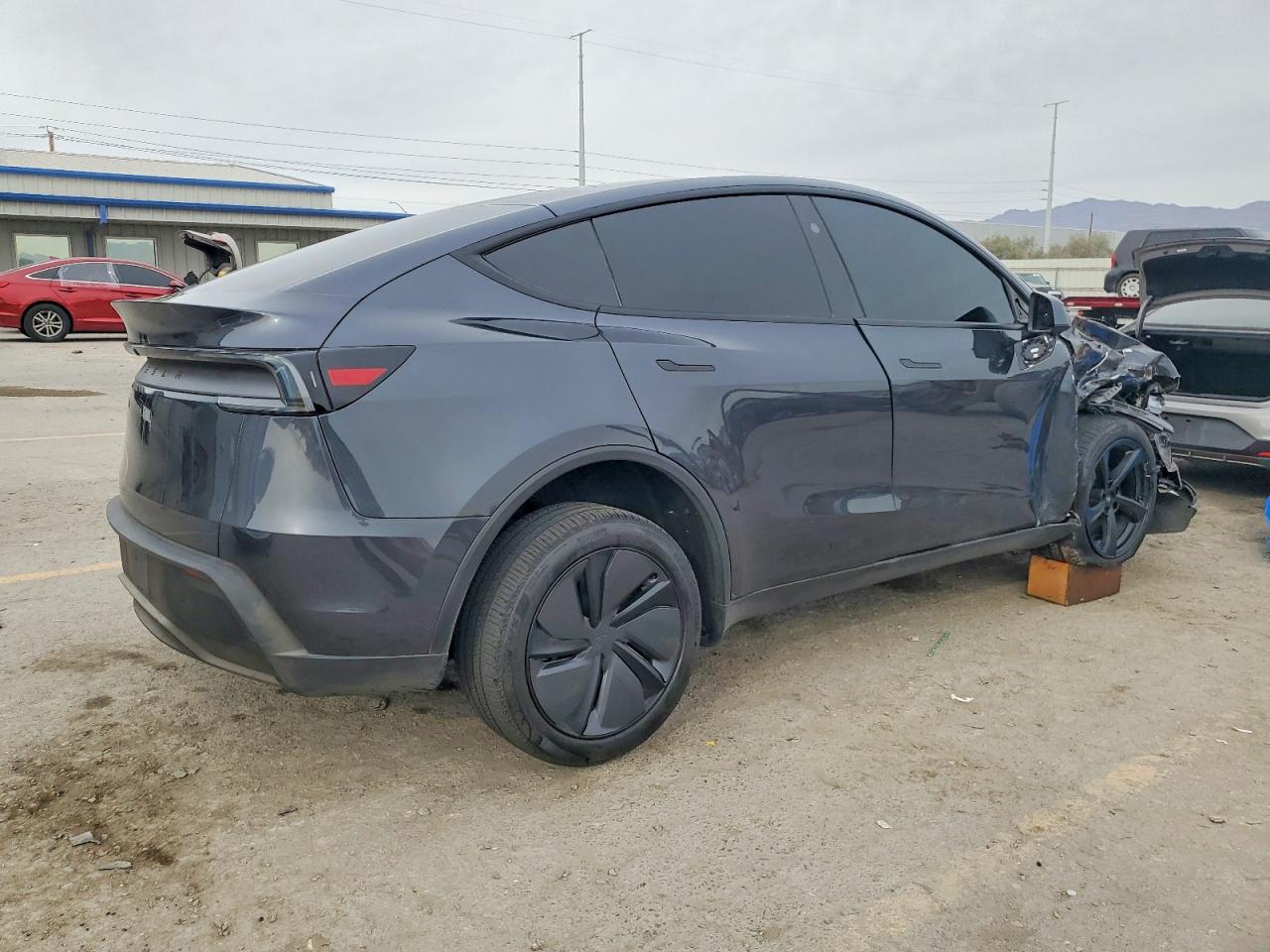 2026 TESLA MODEL Y — снимка 3