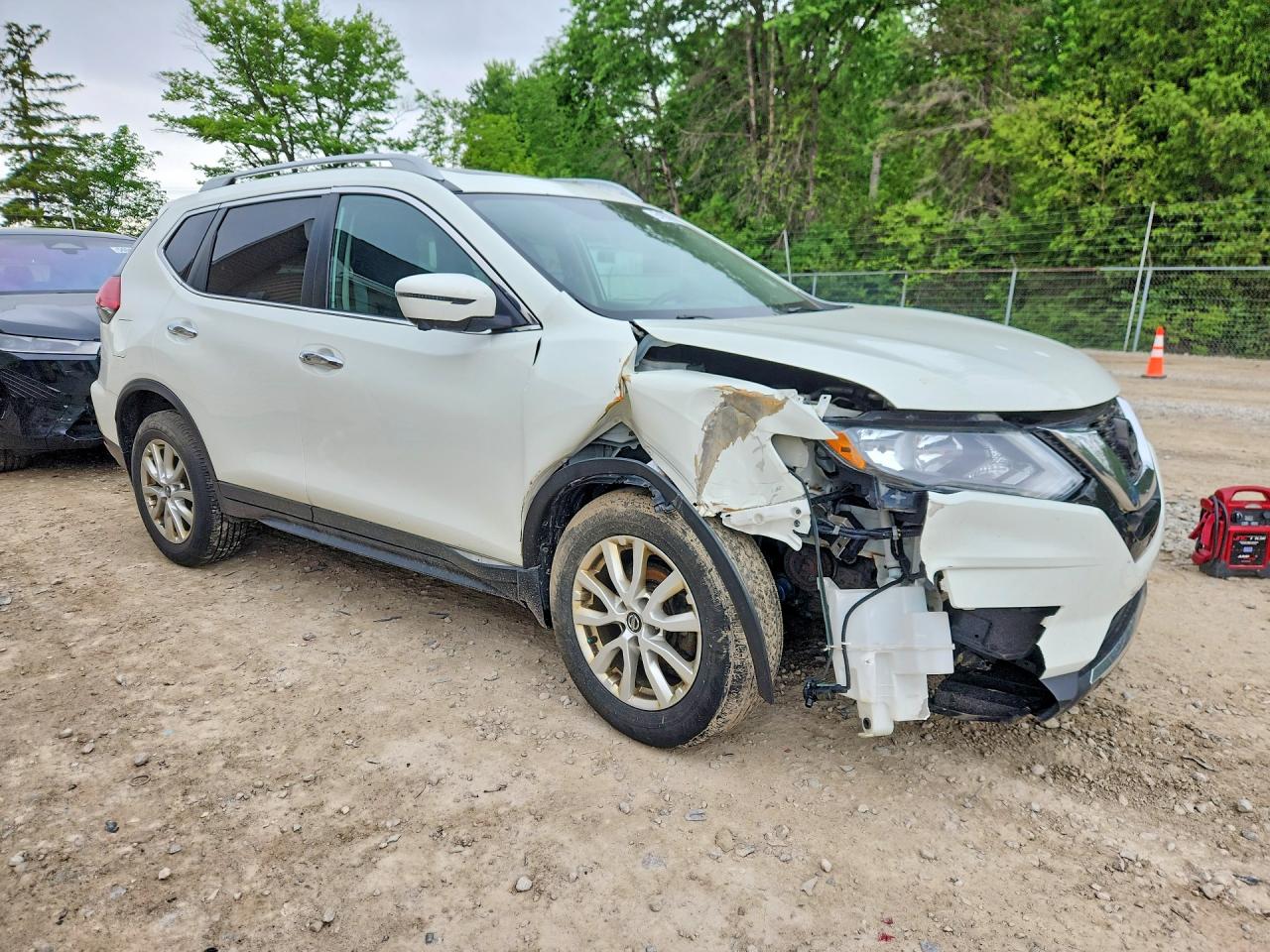 2017 NISSAN ROGUE SV — снимка 4