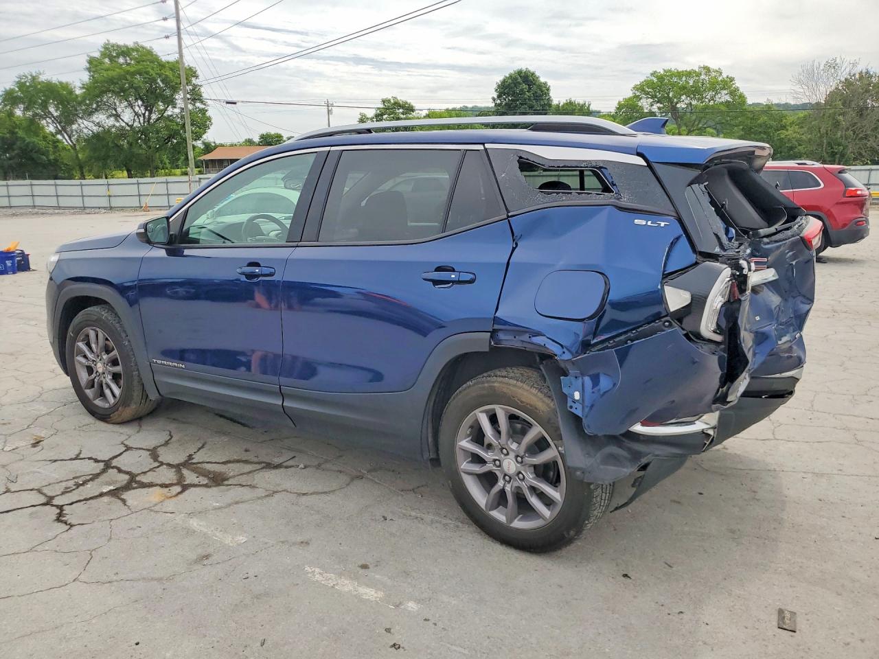 2023 GMC TERRAIN SLT — снимка 2