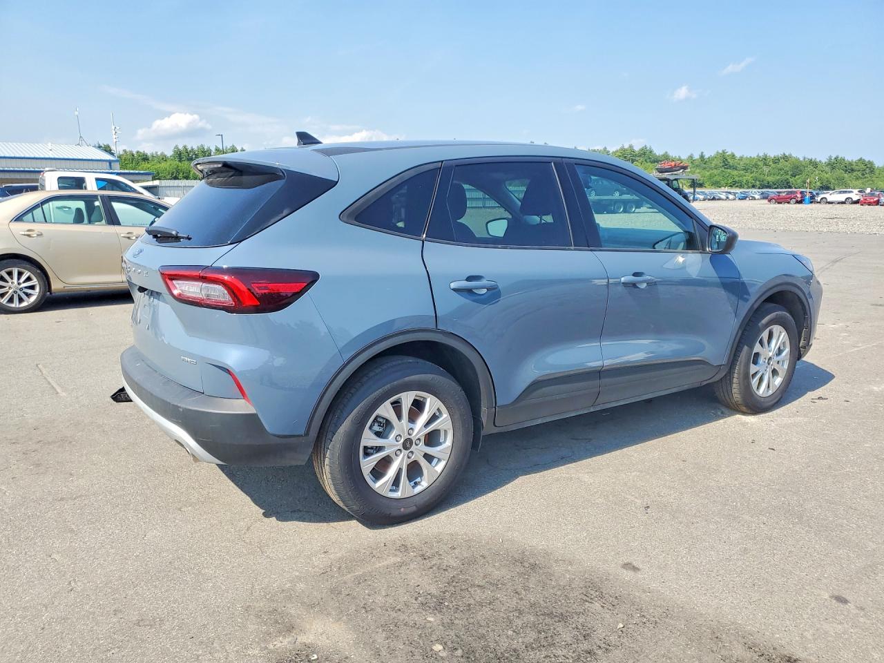 2026 FORD ESCAPE ACTIVE — снимка 3