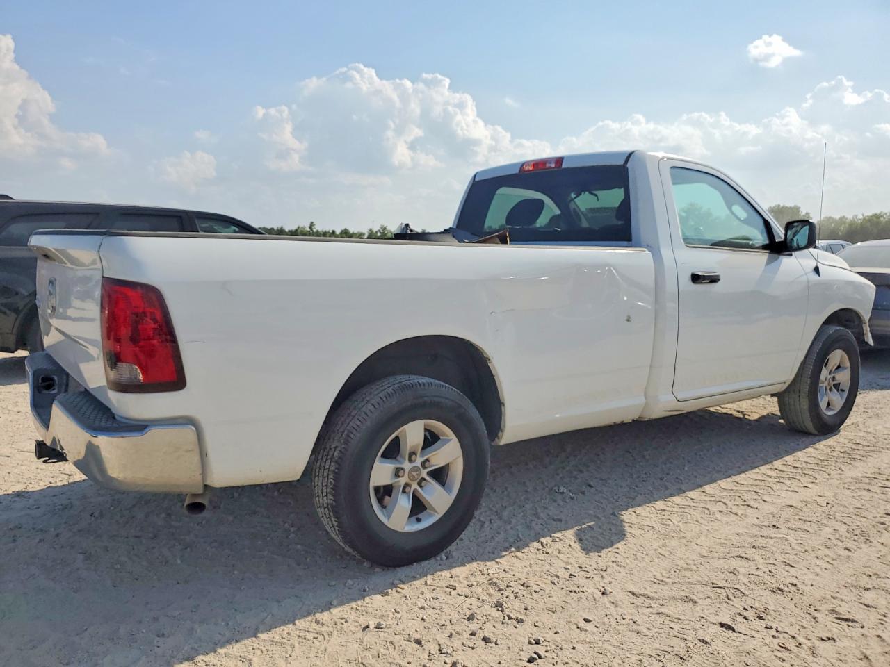 2019 RAM 1500 CLASSIC TRADESMAN — снимка 3