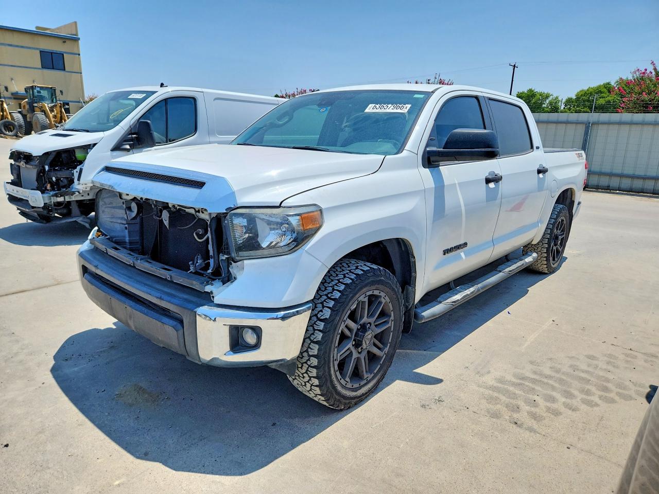 2018 TOYOTA TUNDRA CREWMAX SR5