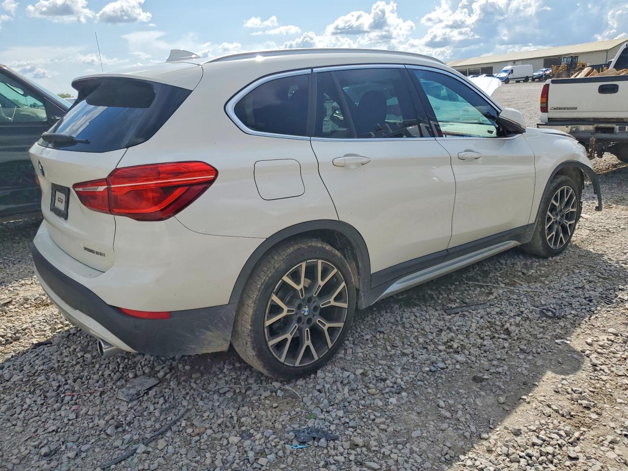 2021 BMW X1 SDRIVE28I — снимка 3