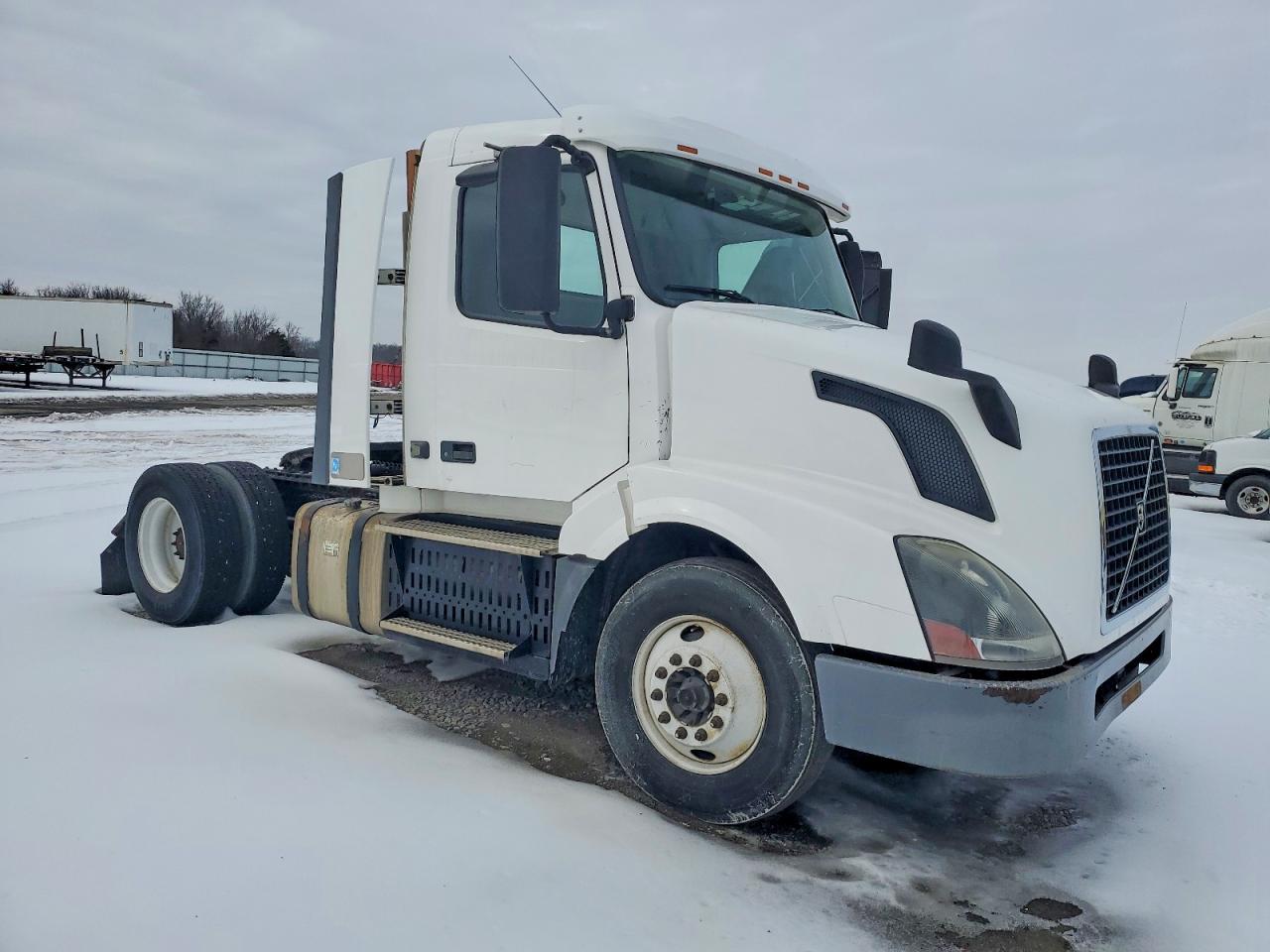 2016 VOLVO VN VNL