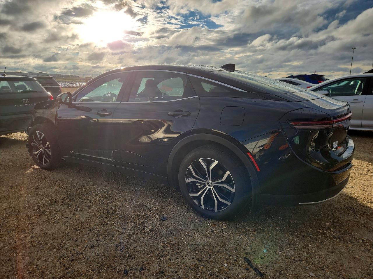 2023 TOYOTA CROWN XLE — снимка 2