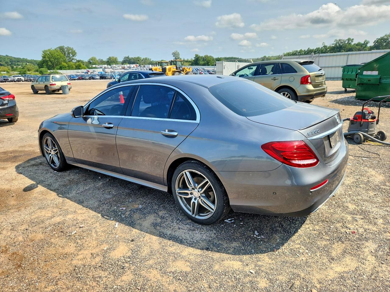 2017 MERCEDES-BENZ E 300 4MATIC — снимка 2