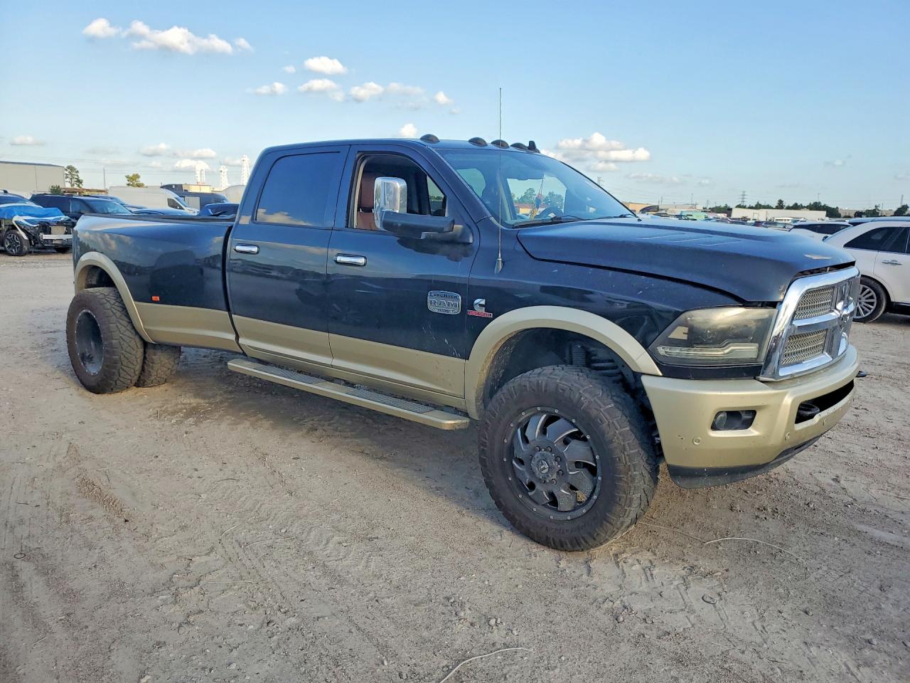 2016 RAM 3500 LONGHORN — снимка 4