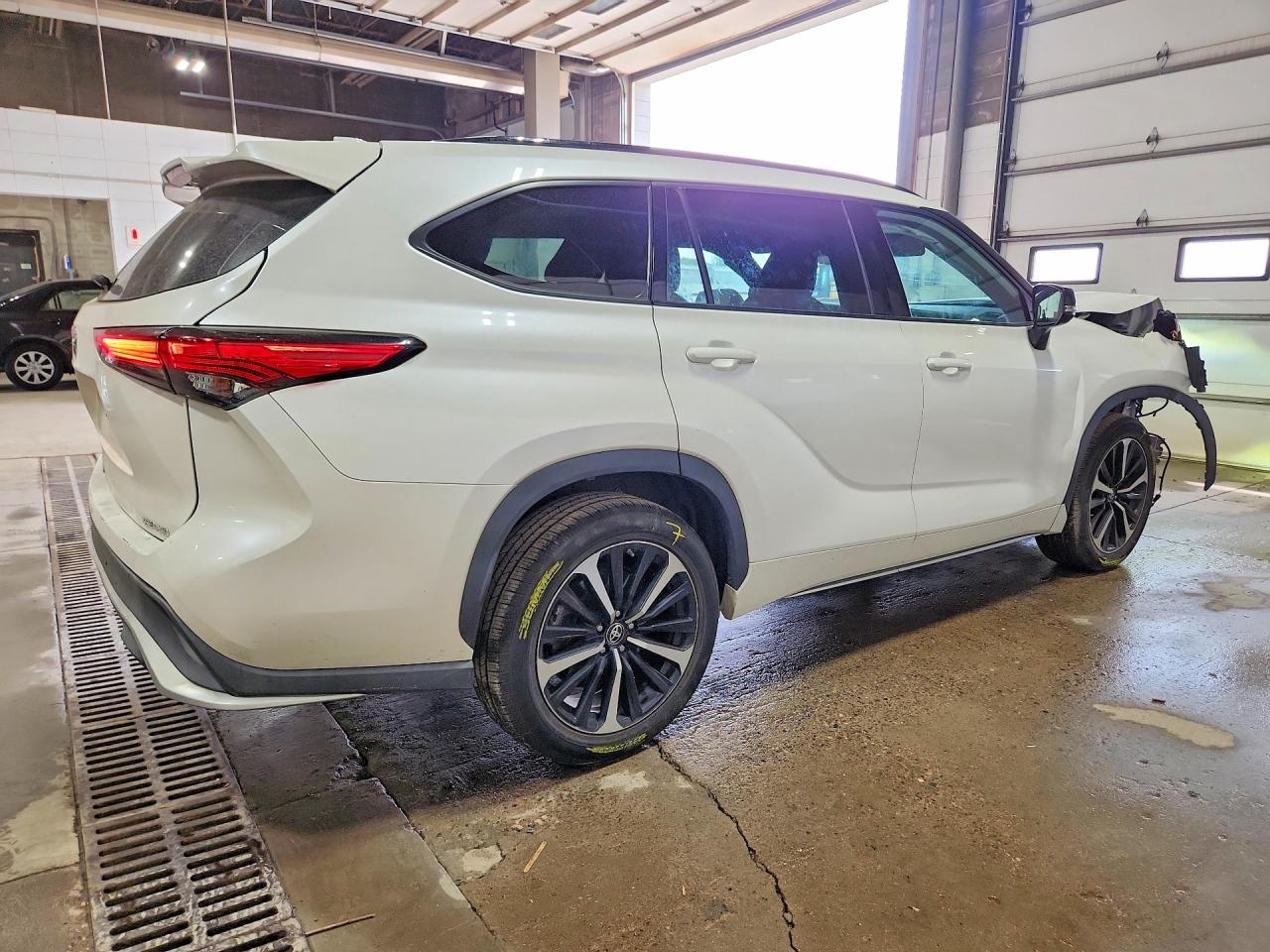 2021 TOYOTA HIGHLANDER XSE — снимка 3