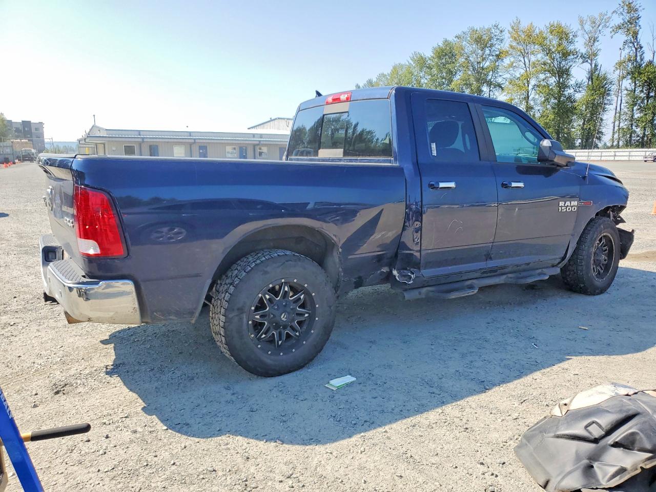 2015 RAM 1500 SLT — снимка 3