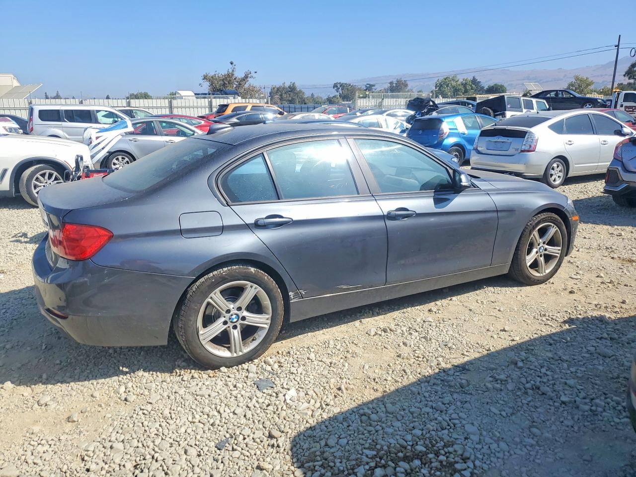 2013 BMW 328 I — снимка 3