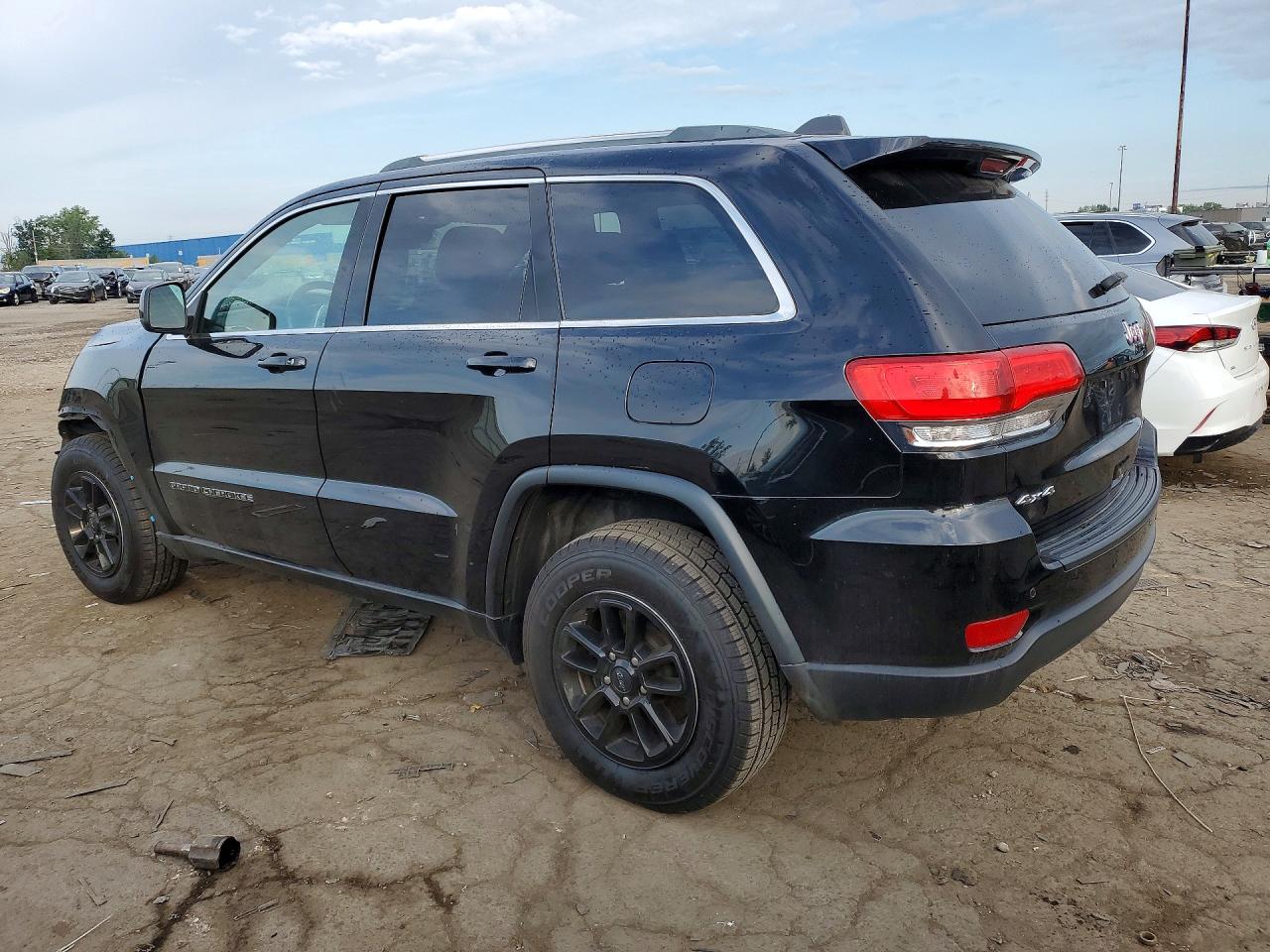 2019 JEEP GRAND CHEROKEE LAREDO — снимка 2