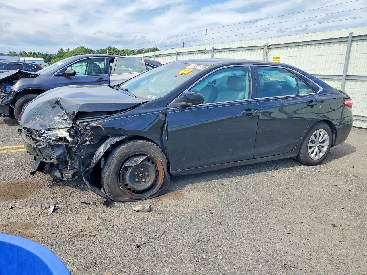 2017 TOYOTA CAMRY LE