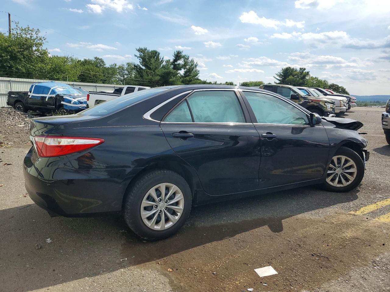 2017 TOYOTA CAMRY LE — снимка 3