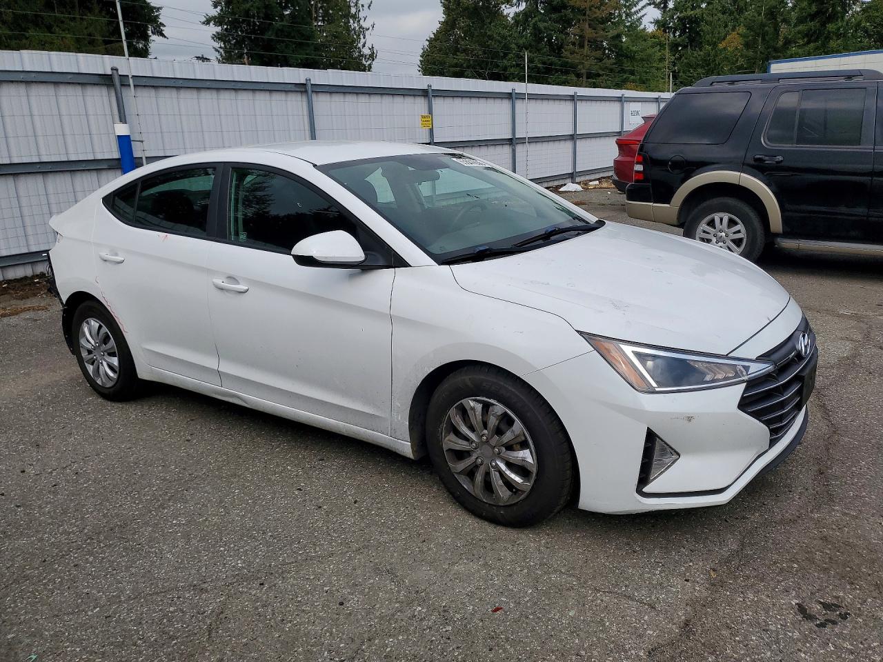 2019 HYUNDAI ELANTRA SE — снимка 4