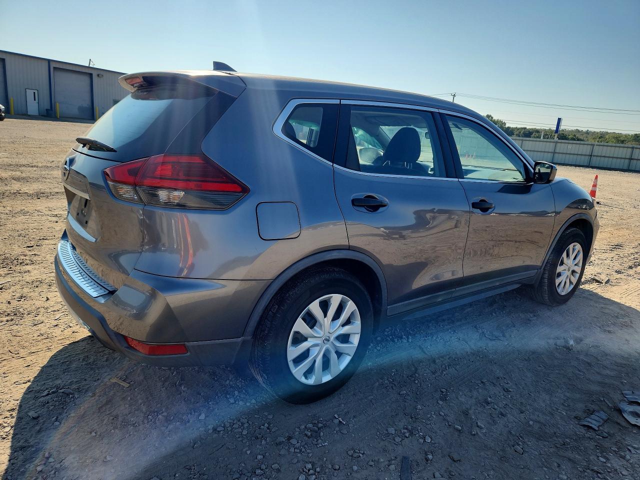 2017 NISSAN ROGUE S — снимка 3