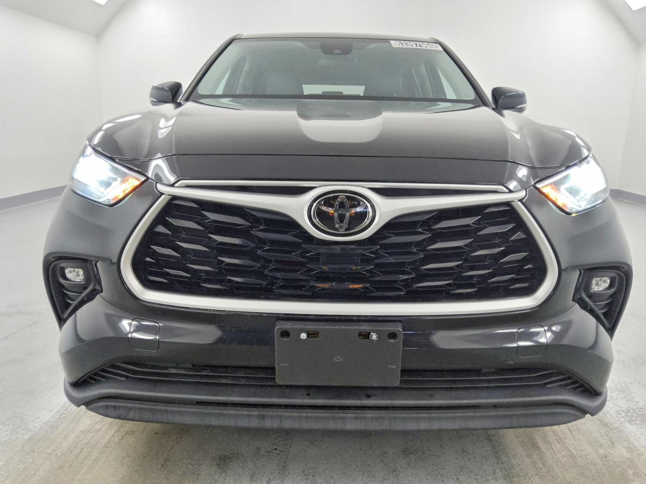 2021 TOYOTA HIGHLANDER LE — снимка 5