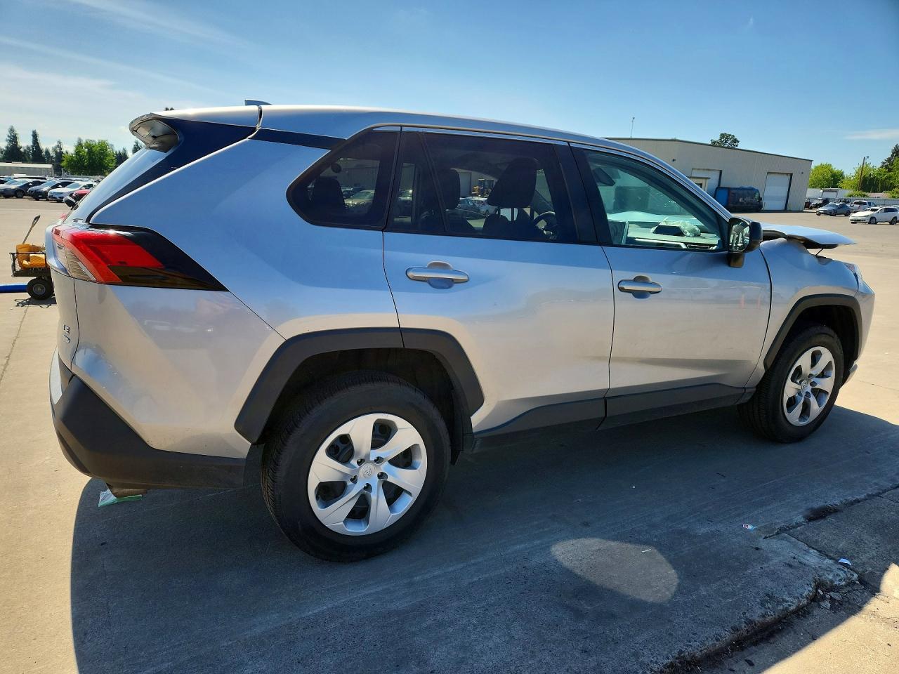 2023 TOYOTA RAV4 LE — снимка 3
