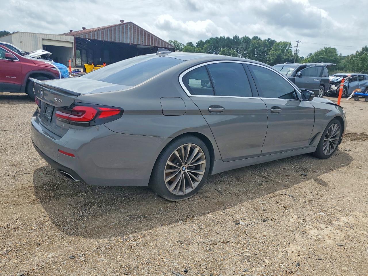 2021 BMW 530 I — снимка 3