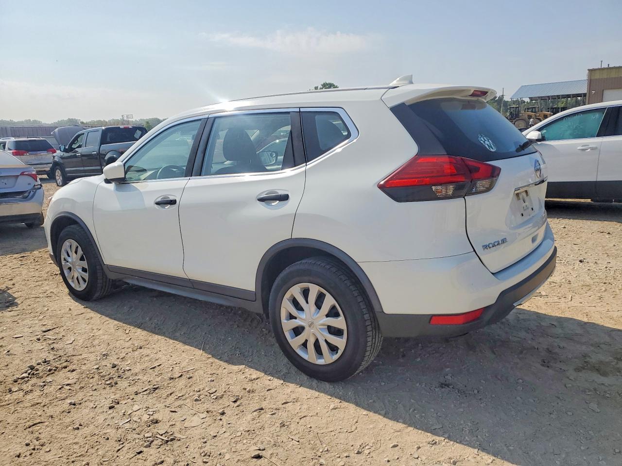 2017 NISSAN ROGUE S — снимка 2