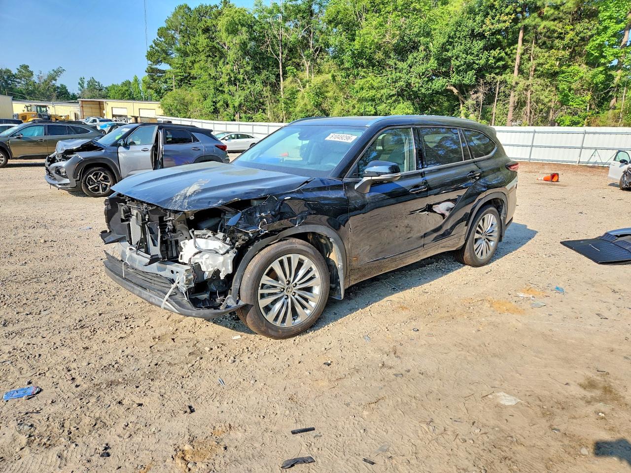 2026 TOYOTA HIGHLANDER PLATINUM