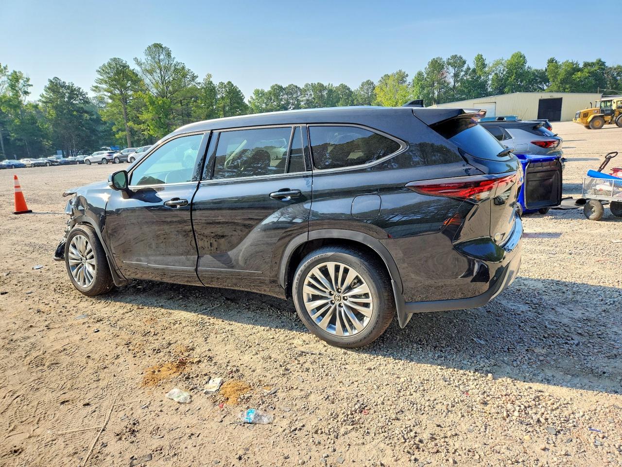 2026 TOYOTA HIGHLANDER PLATINUM — снимка 2