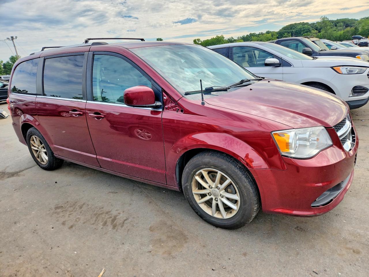 2018 DODGE GRAND CARAVAN SXT — снимка 4