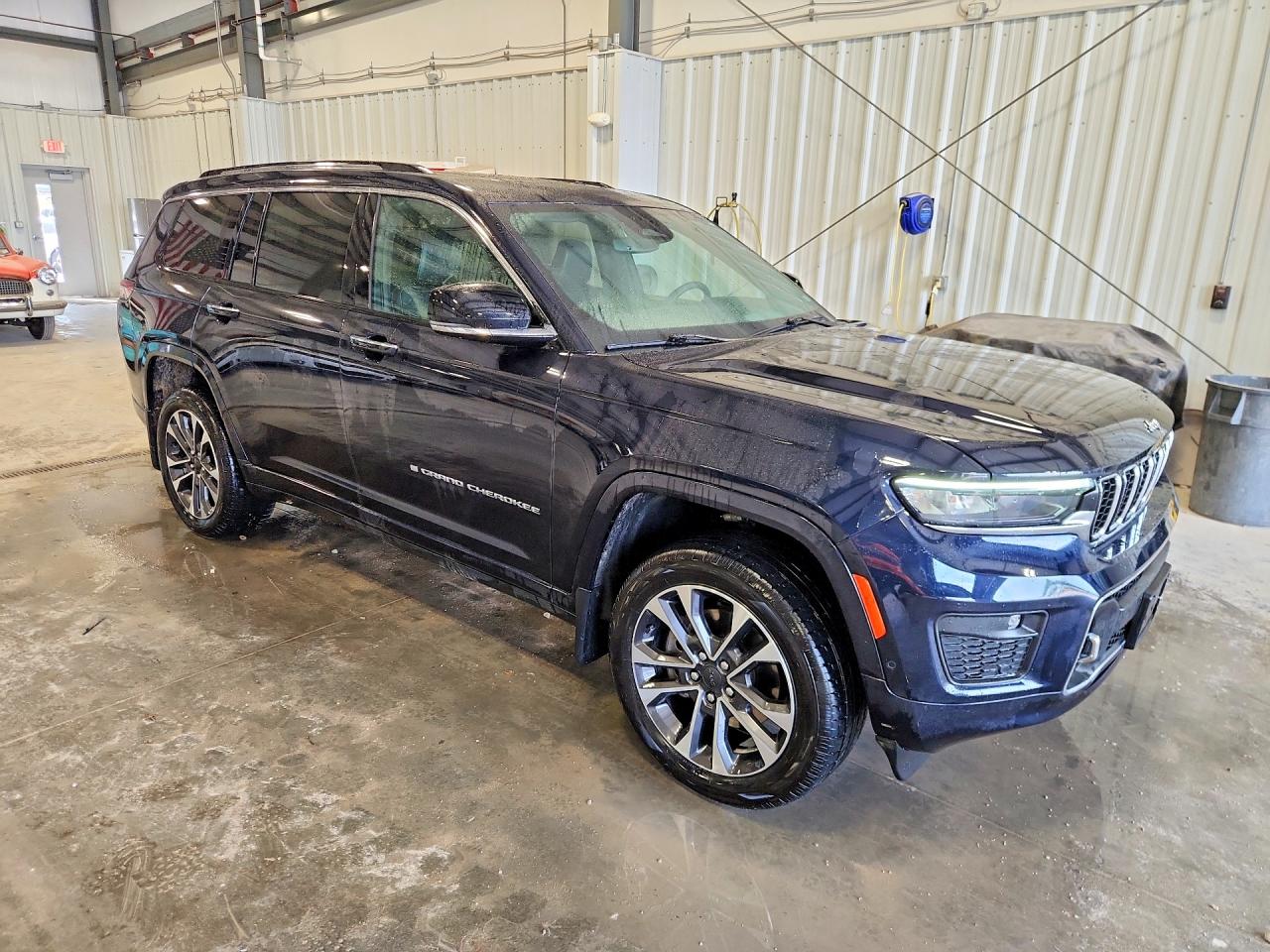 2023 JEEP GRAND CHEROKEE L OVERLAND — снимка 4