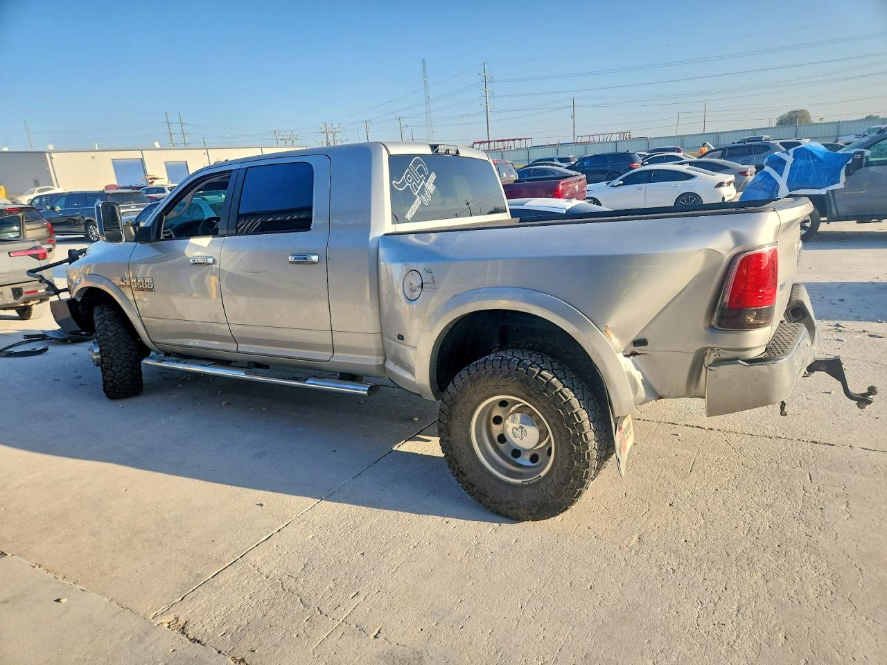 2016 RAM 3500 LARAMIE — снимка 2