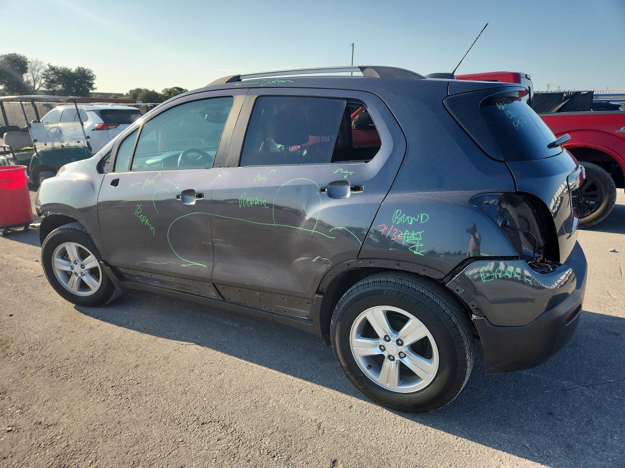 2016 CHEVROLET TRAX 1LT — снимка 2