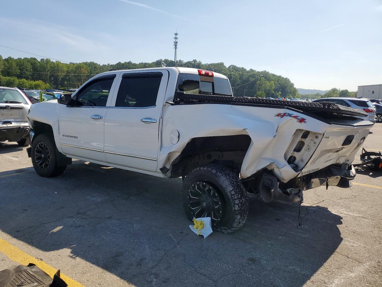 2017 CHEVROLET SILVERADO K1500 LTZ — снимка 2