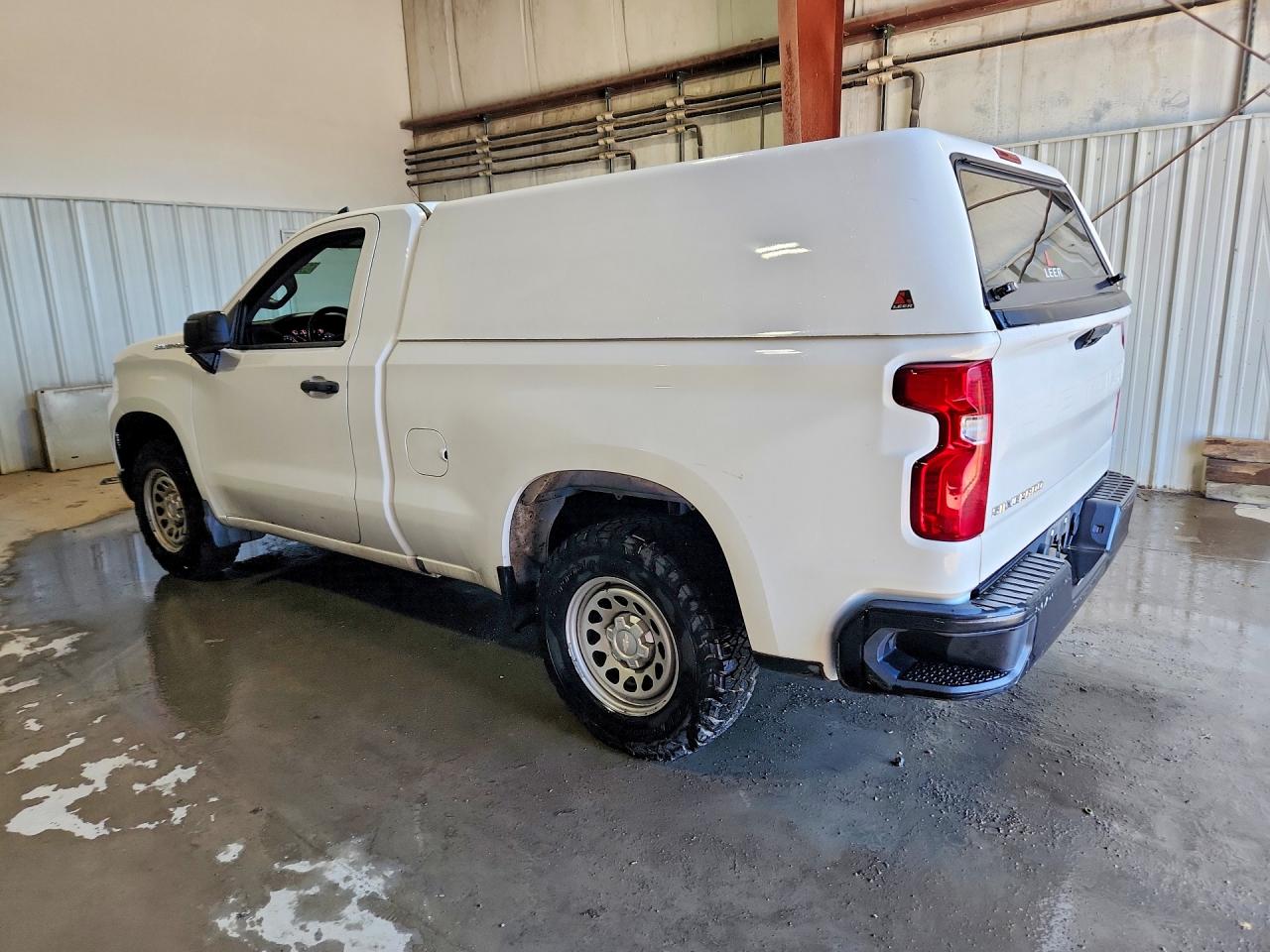2023 CHEVROLET SILVERADO C1500 — снимка 2