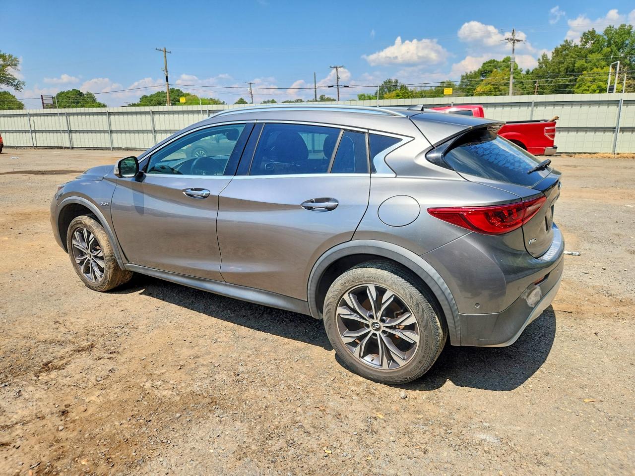 2017 INFINITI QX30 PREMIUM — снимка 2