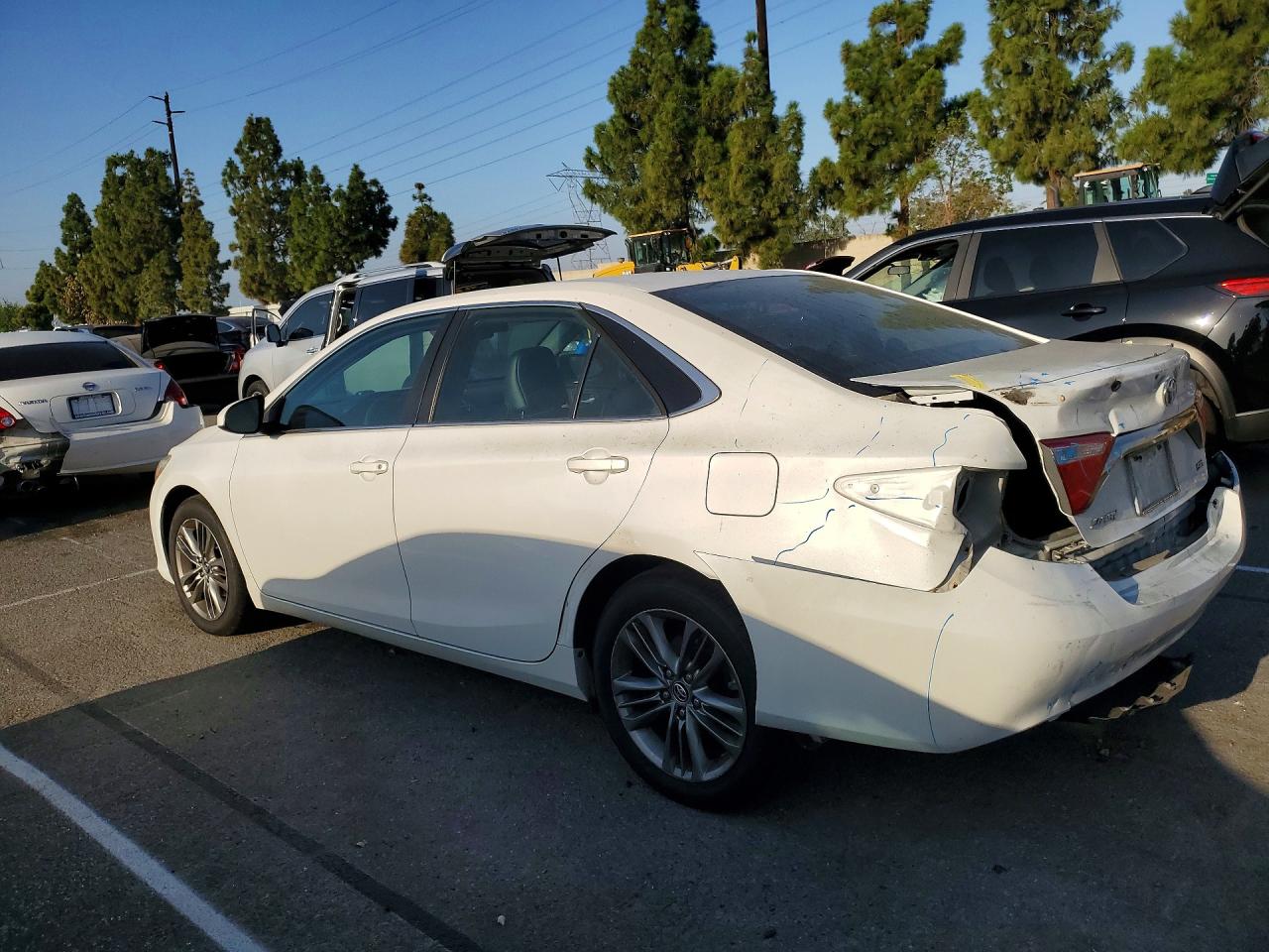 2016 TOYOTA CAMRY SE — снимка 2