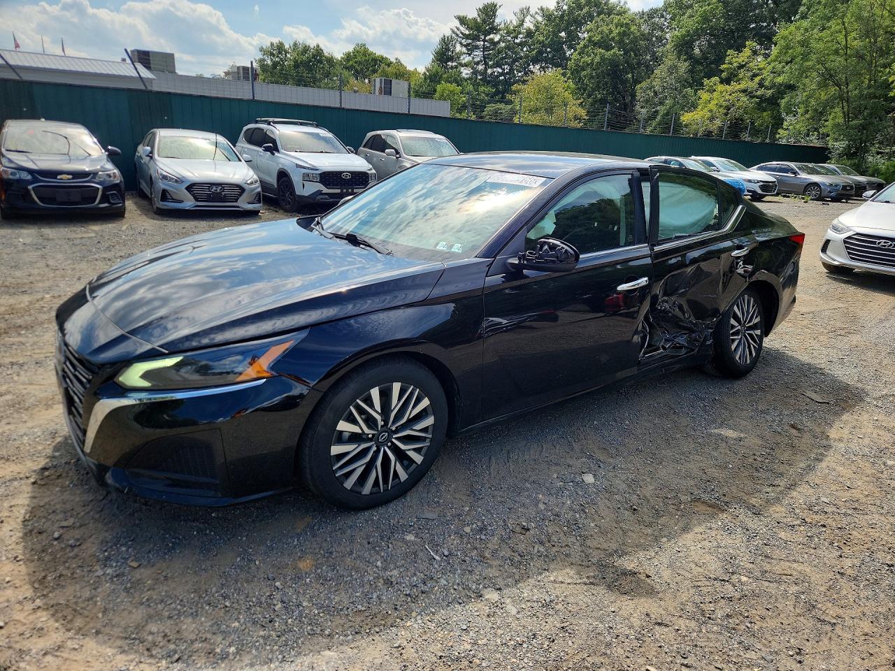 2024 NISSAN ALTIMA SV