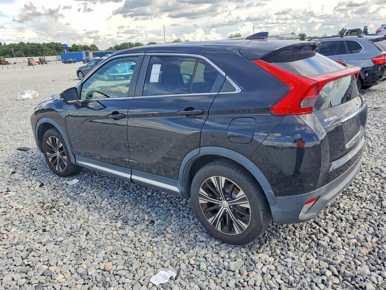 2019 MITSUBISHI ECLIPSE CROSS SE — снимка 2