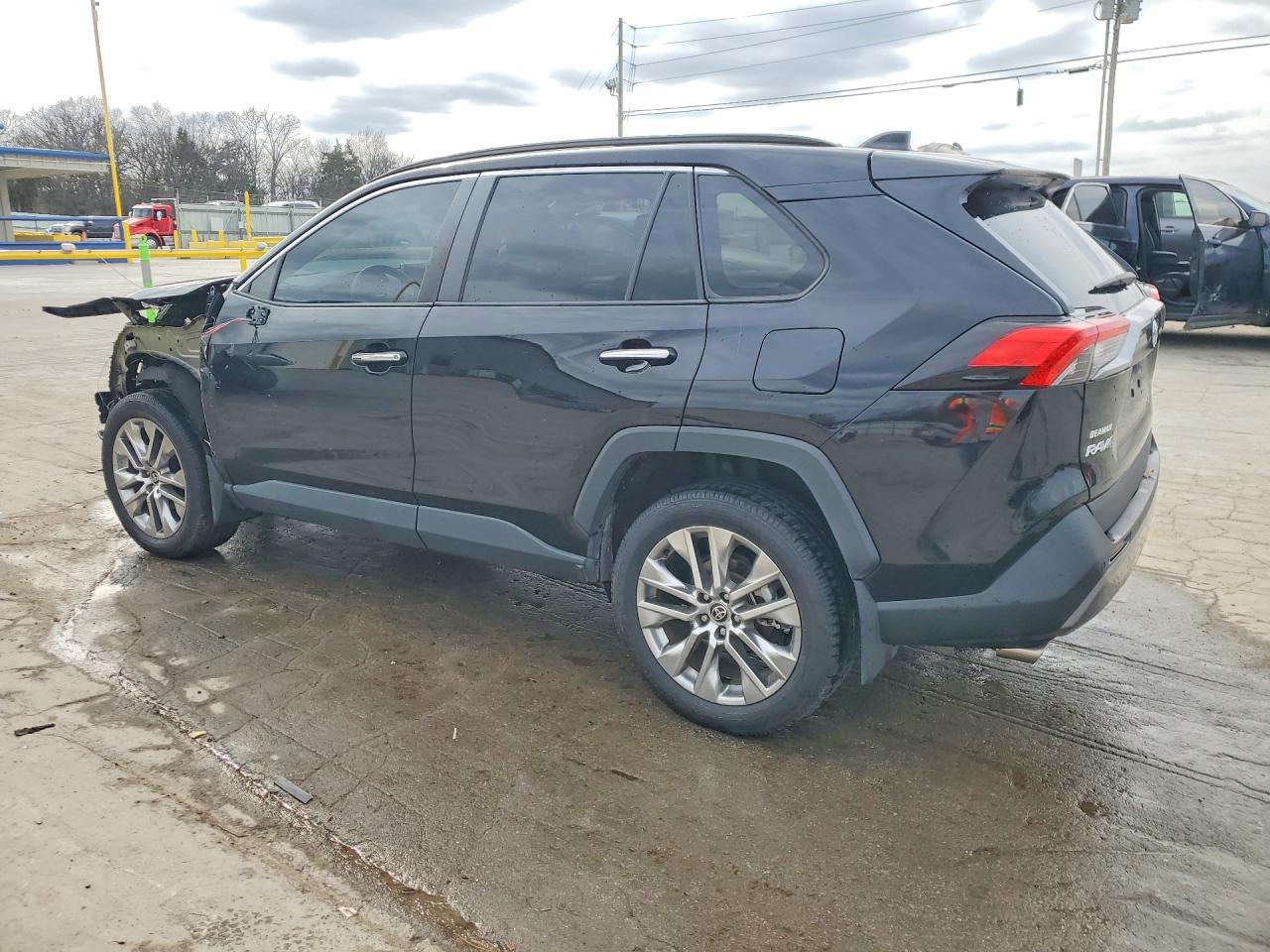 2021 TOYOTA RAV4 LIMITED — снимка 2