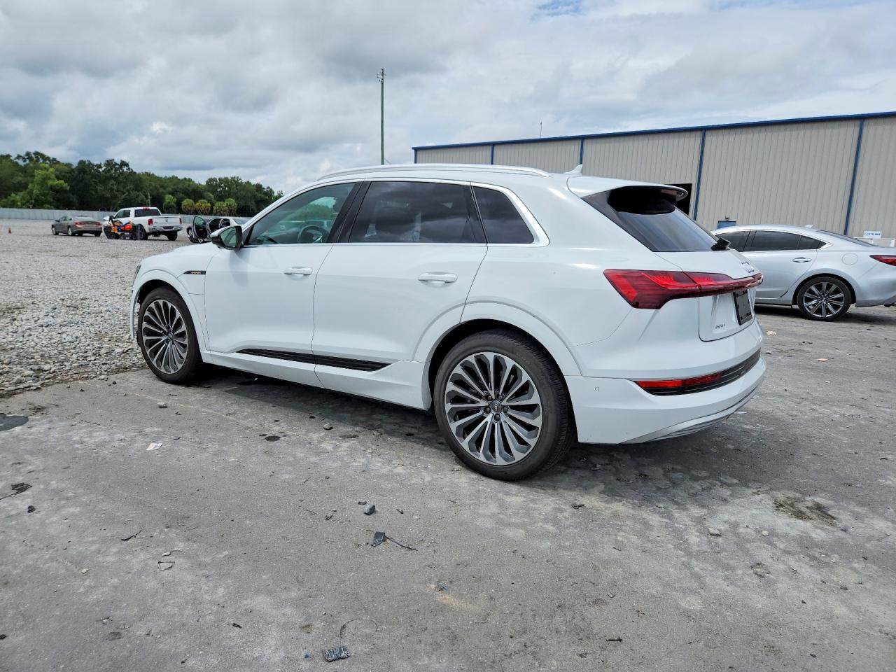 2019 AUDI E-TRON PRESTIGE — снимка 2