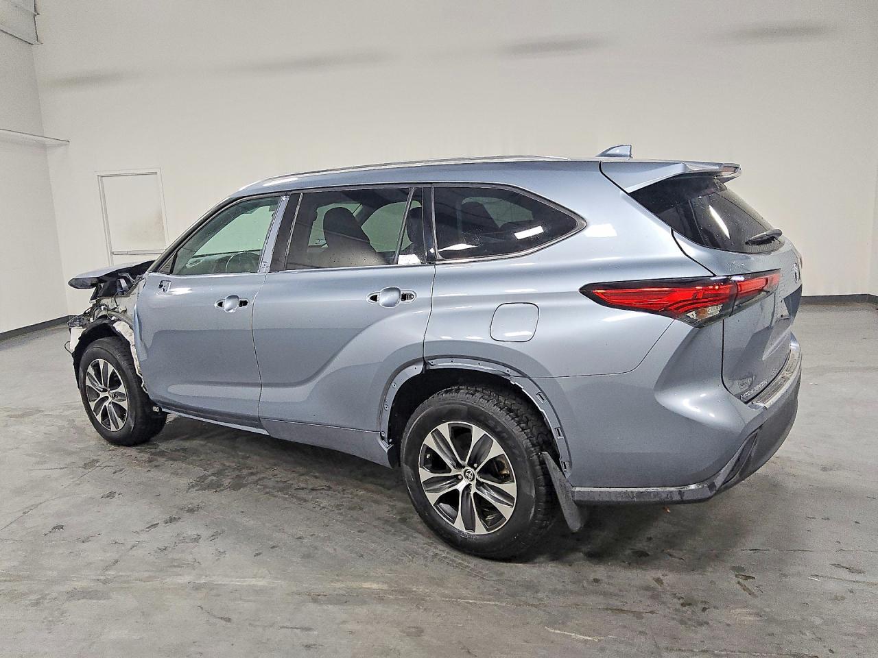 2020 TOYOTA HIGHLANDER XLE — снимка 2