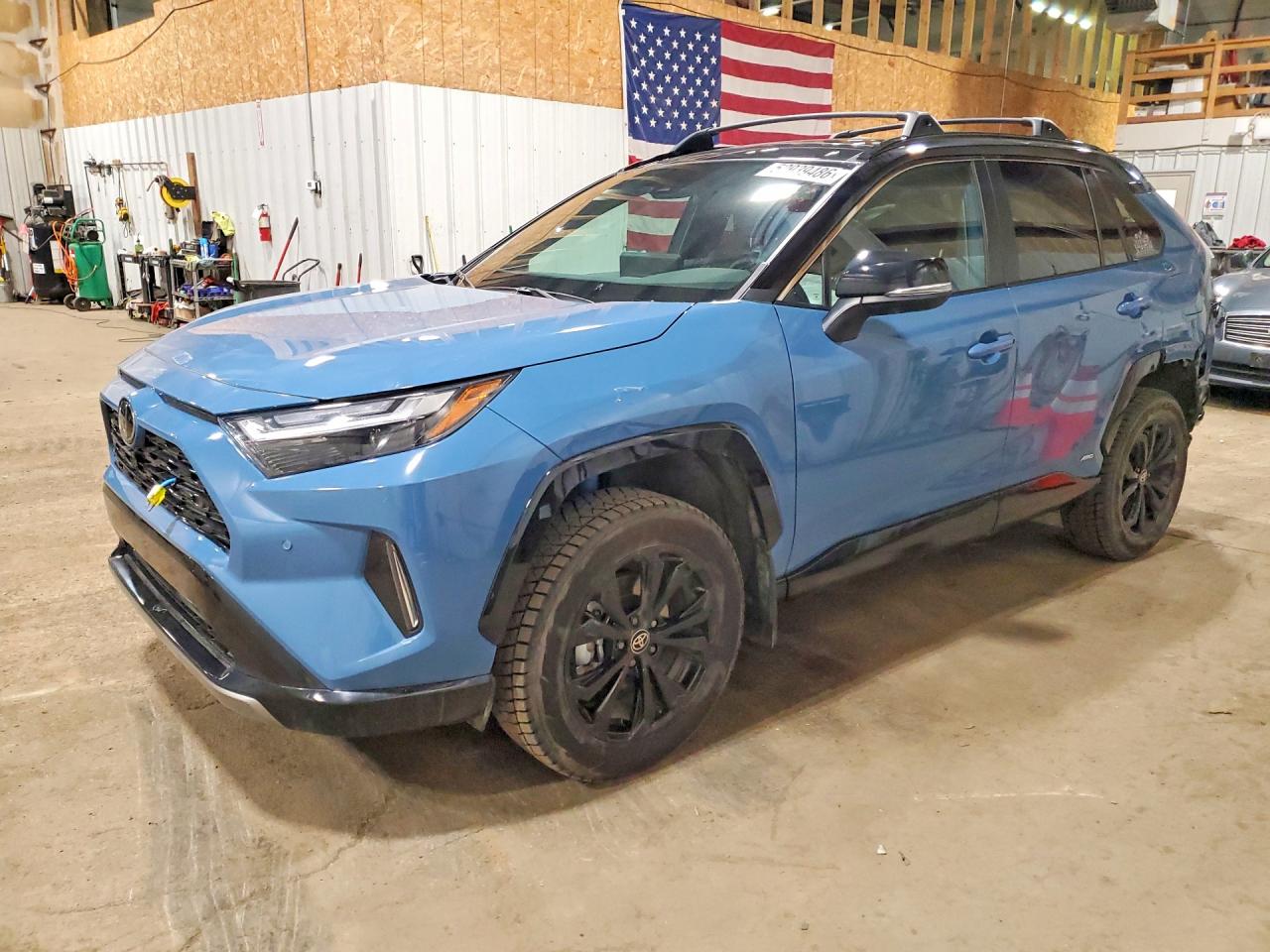 2025 TOYOTA RAV4 XSE