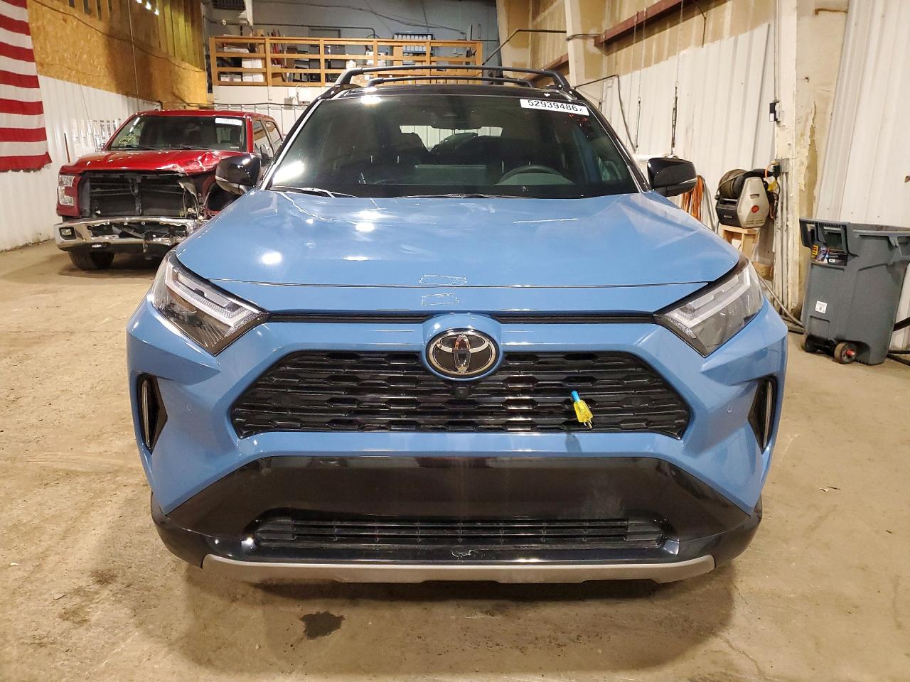 2025 TOYOTA RAV4 XSE — снимка 5