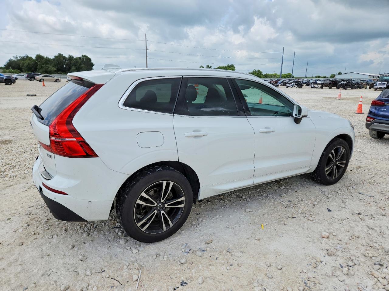 2018 VOLVO XC60 T5 MOMENTUM — снимка 3