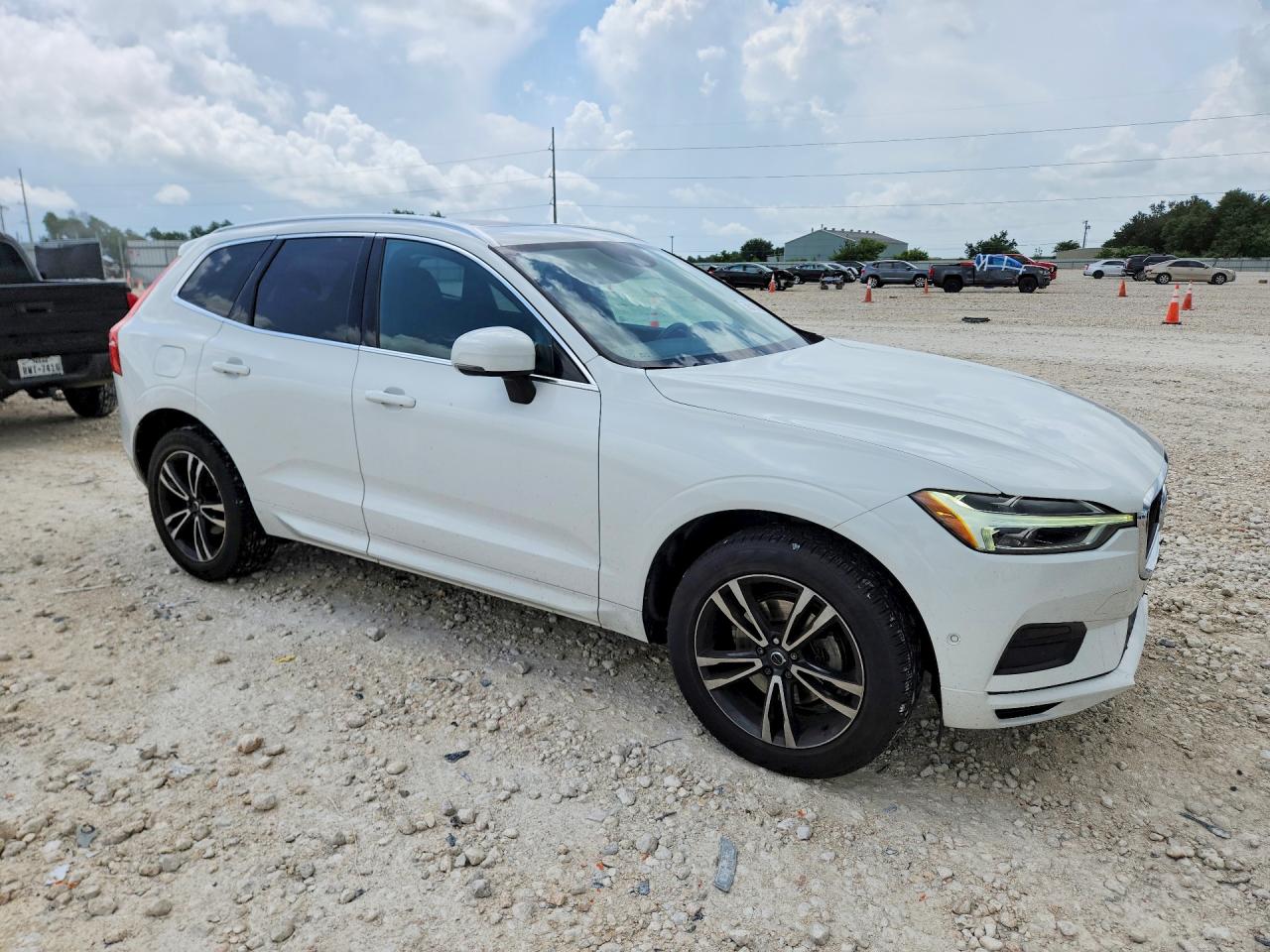 2018 VOLVO XC60 T5 MOMENTUM — снимка 4