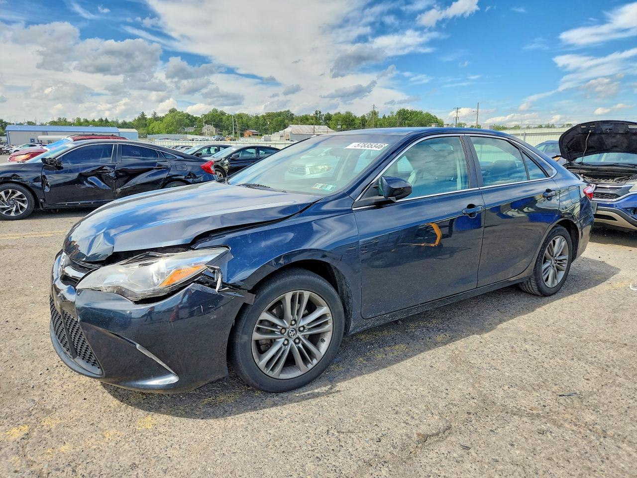 2017 TOYOTA CAMRY SE