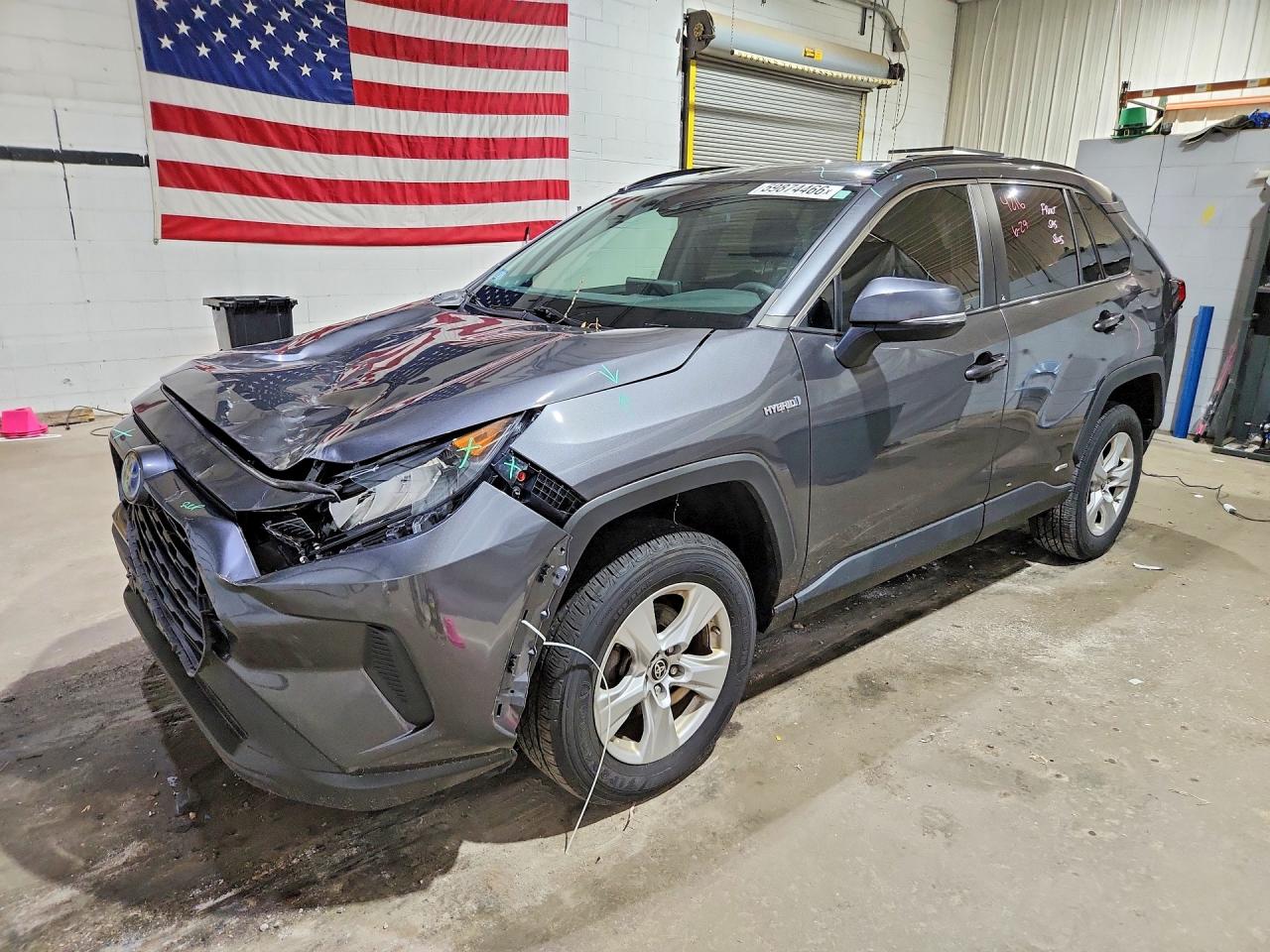 2021 TOYOTA RAV4 LE