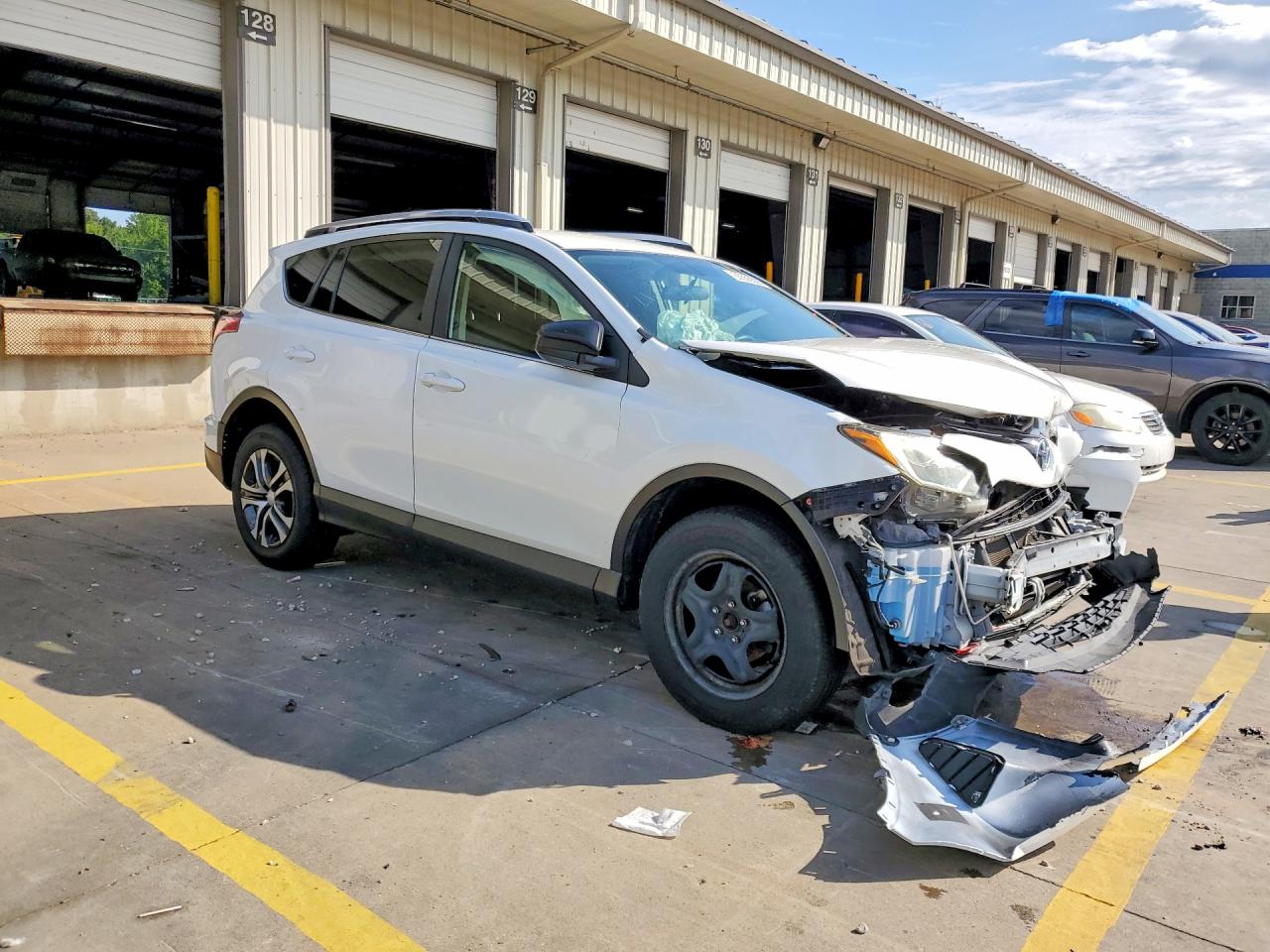 2016 TOYOTA RAV4 LE — снимка 4