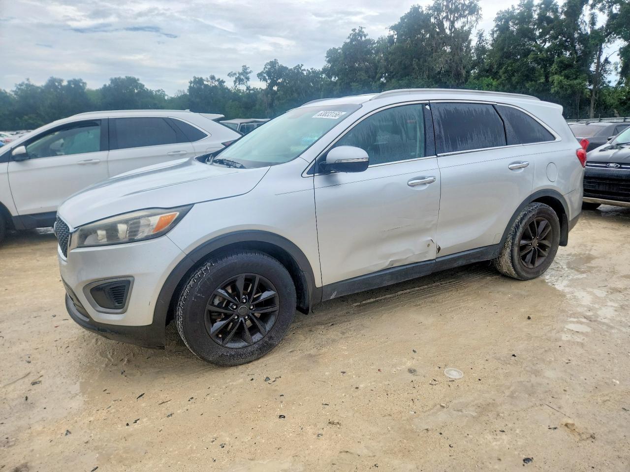 2016 KIA SORENTO LX