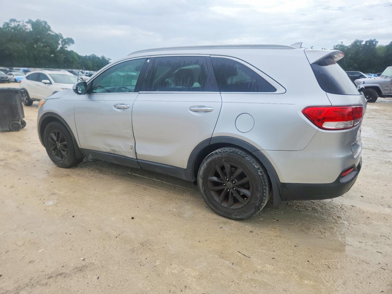 2016 KIA SORENTO LX — снимка 2