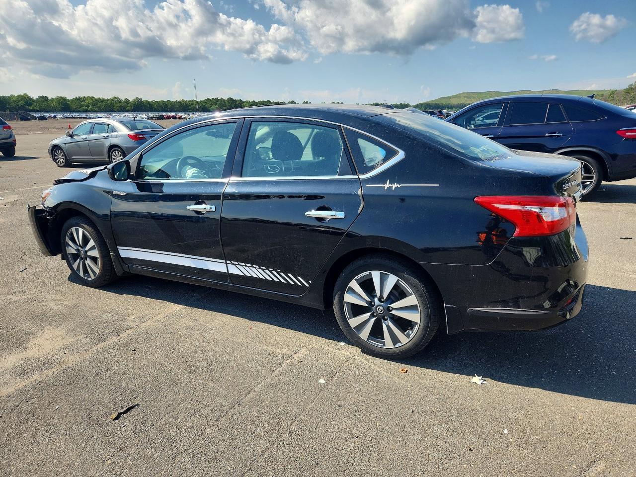 2019 NISSAN SENTRA SV — снимка 2