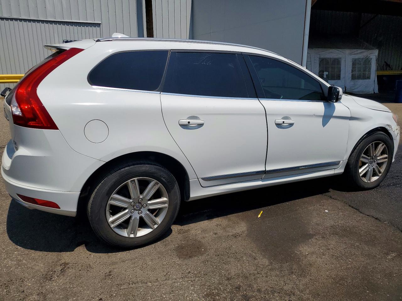 2016 VOLVO XC60 T5 PREMIER — снимка 3
